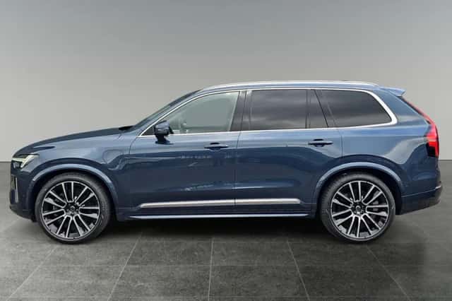 Volvo XC90 (2025) thumbnail 3