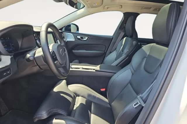 Volvo XC60 (2025) thumbnail 6