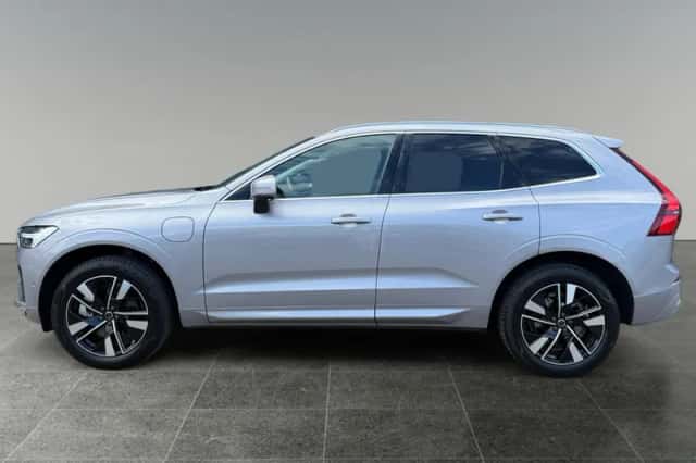 Volvo XC60 (2025) thumbnail 3