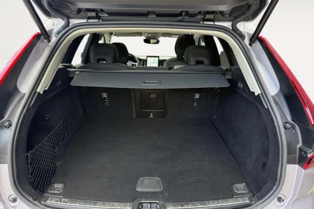 Volvo XC60 (2025) thumbnail 6