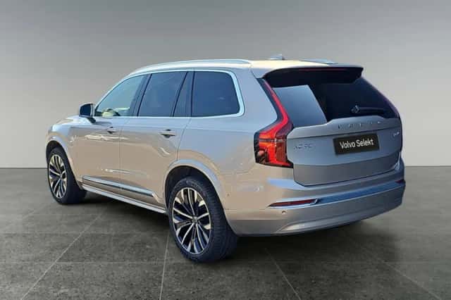 Volvo XC90 (2025) thumbnail 4