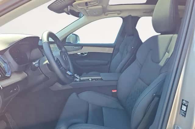 Volvo XC90 (2025) thumbnail 6