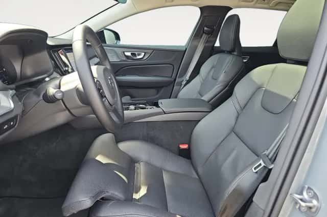 Volvo V60 (2025) thumbnail 6