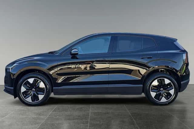 Volvo EX30 (2026) thumbnail 3