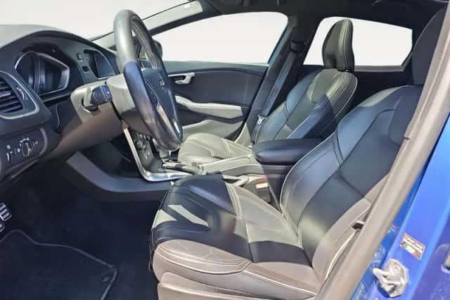 Volvo V40 (2019) thumbnail 6