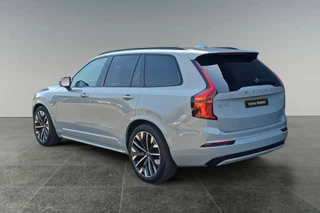 Volvo XC90 (2025) thumbnail 4