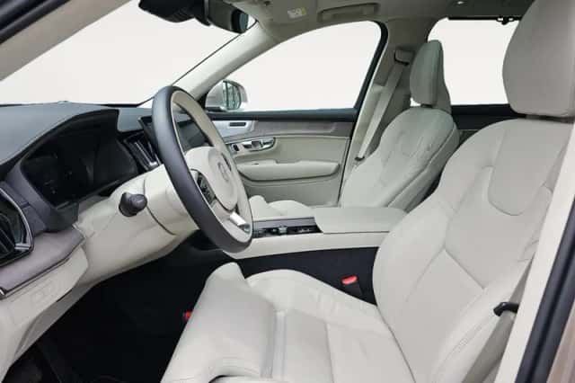Volvo XC90 (2025) thumbnail 6