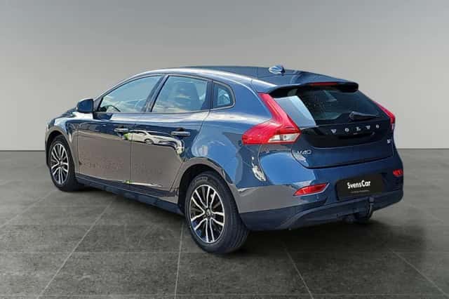 Volvo V40 (2019) thumbnail 3