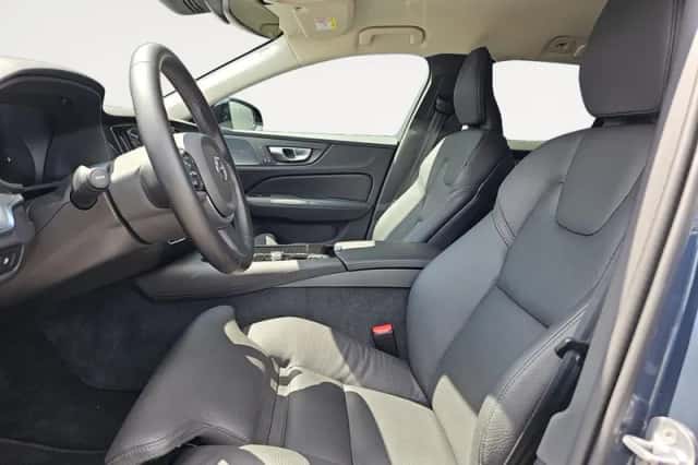 Volvo V60 (2025) thumbnail 6
