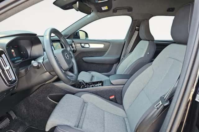 Volvo XC40 (2025) thumbnail 6