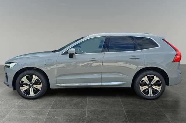 Volvo XC60 (2025) thumbnail 2