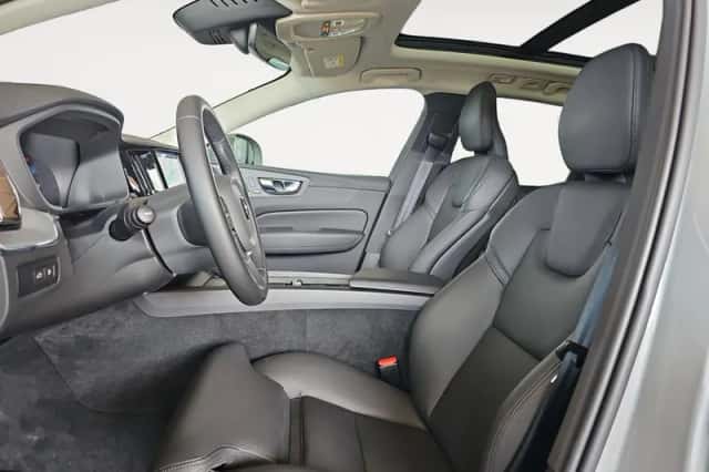 Volvo XC60 (2025) thumbnail 6