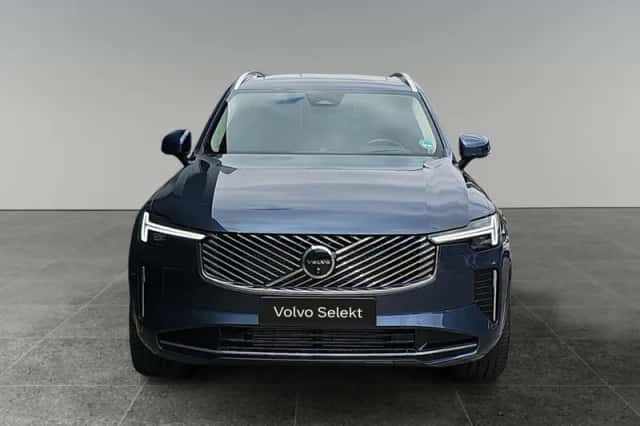 Volvo XC90 (2025) thumbnail 2