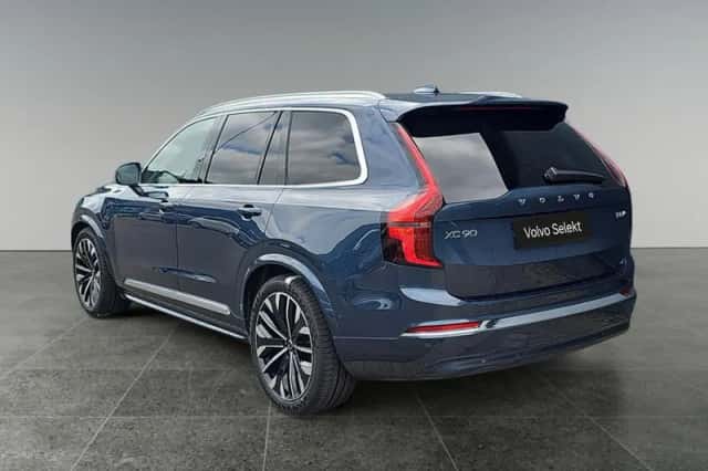Volvo XC90 (2025) thumbnail 4