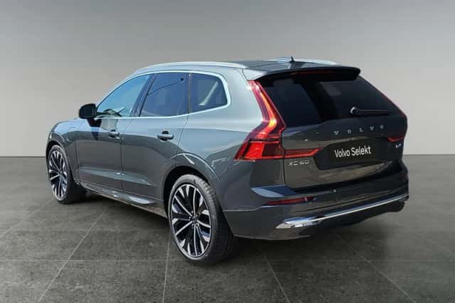 Volvo XC60 (2025) thumbnail 4