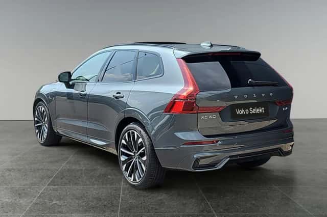 Volvo XC60 (2025) thumbnail 3