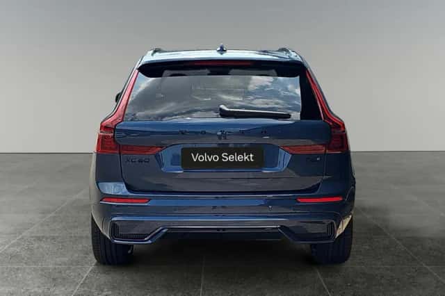 Volvo XC60 (2025) thumbnail 4
