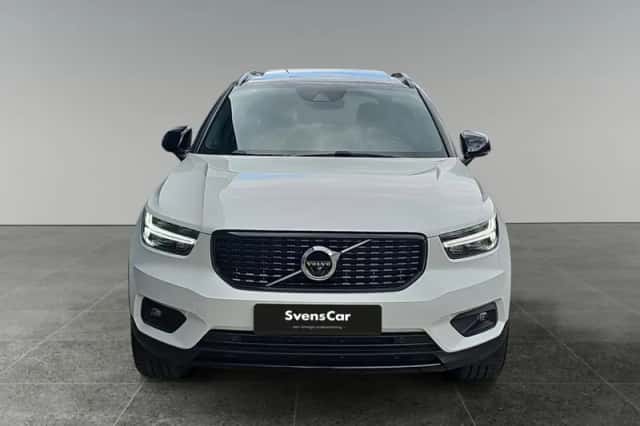 Volvo XC40 (2021) thumbnail 2