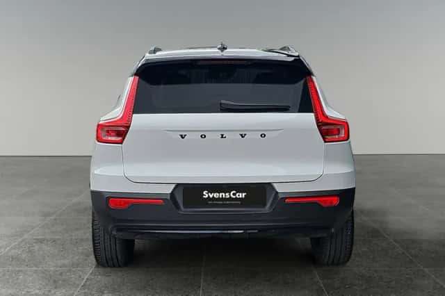 Volvo XC40 (2021) thumbnail 5