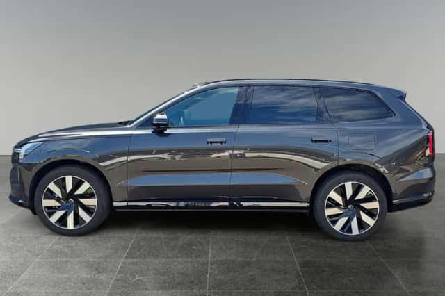 Volvo EX90 (2025) thumbnail 2