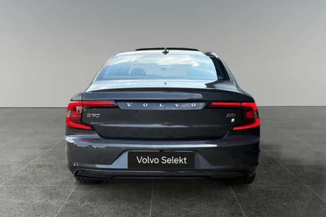 Volvo S90 (2023) thumbnail 5