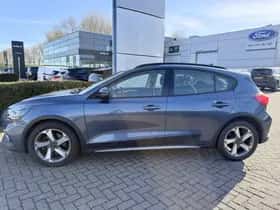 Ford Focus (2019) thumbnail 5