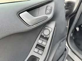 Ford Fiesta (2022) thumbnail 8