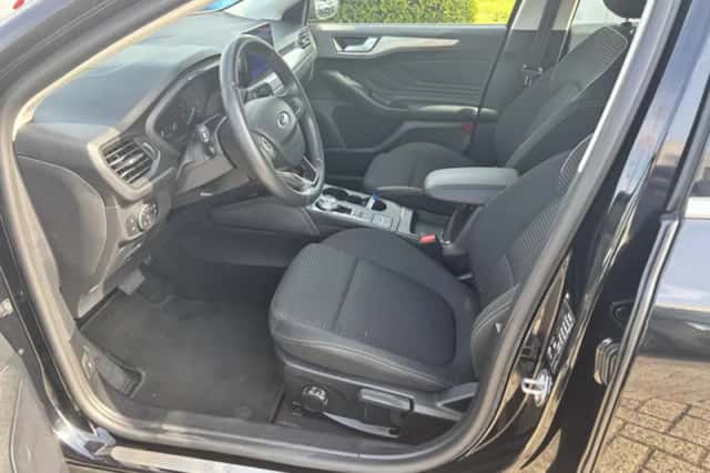Ford Focus (2020) thumbnail 5