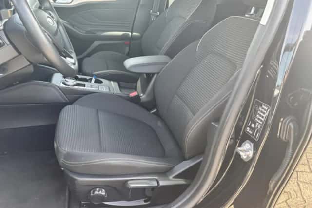 Ford Focus (2020) thumbnail 6