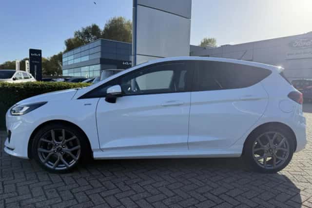 Ford Fiesta (2023) thumbnail 2