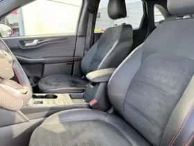 Ford Kuga (2023) thumbnail 11