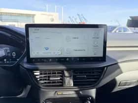 Ford Kuga (2024) thumbnail 16