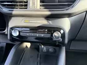 Ford Kuga (2024) thumbnail 30