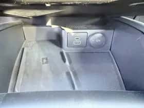 Ford Kuga (2024) thumbnail 31
