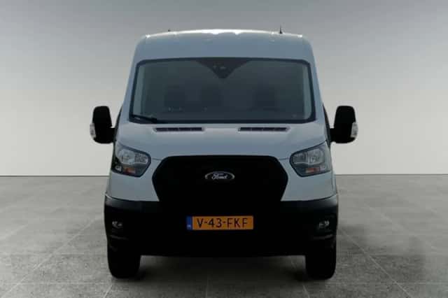 Ford Transit (2024) thumbnail 5