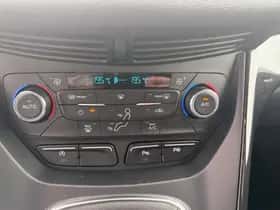 Ford Kuga (2017) thumbnail 32