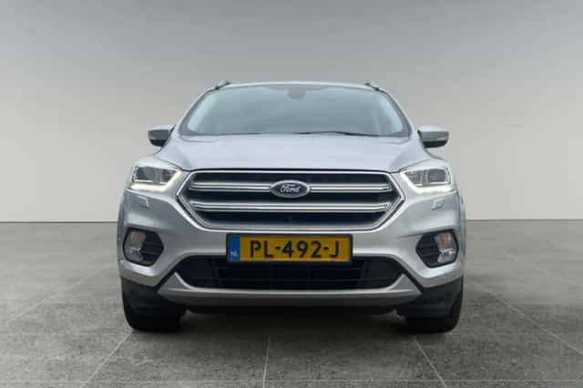 Ford Kuga (2017) thumbnail 5