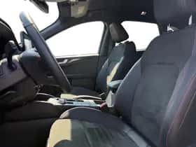 Ford Kuga (2024) thumbnail 3