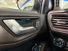 Ford Focus (2020) thumbnail 22