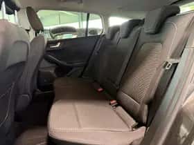 Ford Focus (2020) thumbnail 33