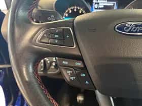 Ford Kuga (2018) thumbnail 16