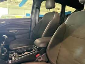 Ford Kuga (2018) thumbnail 31
