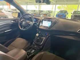 Ford Kuga (2018) thumbnail 34