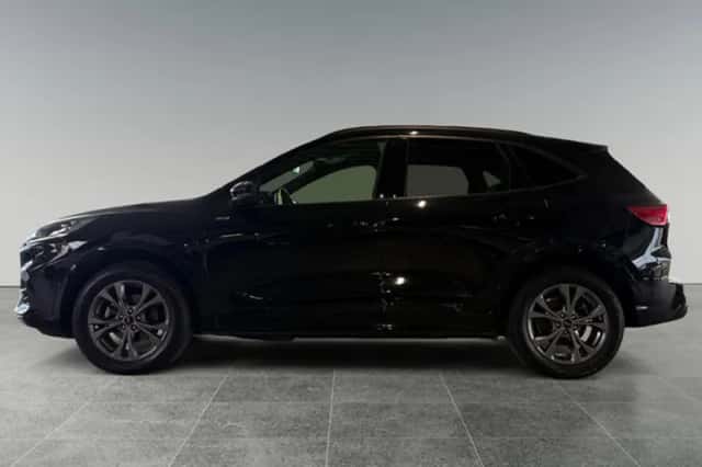 Ford Kuga (2023) thumbnail 4