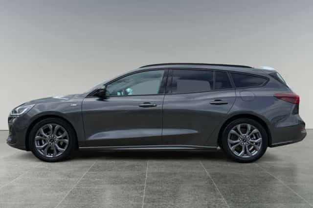 Ford Focus (2024) thumbnail 4