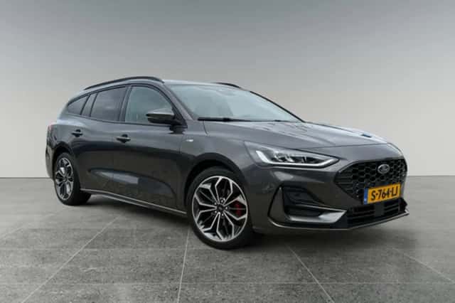 Ford Focus (2023) thumbnail 2