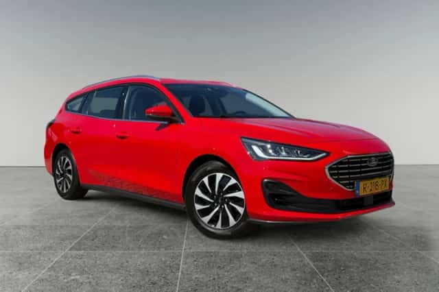 Ford Focus (2022) thumbnail 2