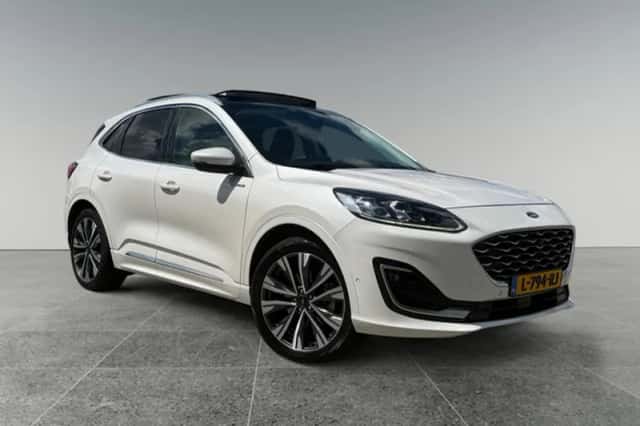 Ford Kuga (2021) thumbnail 2