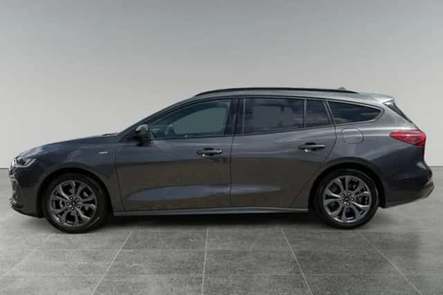 Ford Focus (2024) thumbnail 4