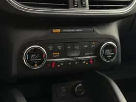 Ford Kuga (2020) thumbnail 37